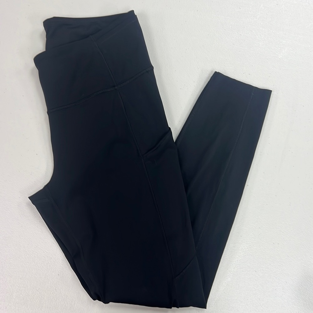 Women’s Lululemon Fast & Free High Rise Tight 25” with Pockets Black Size 8